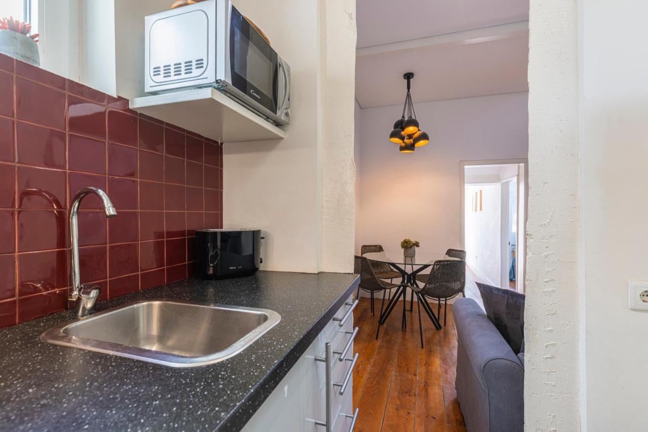 Alfama 2Bdr Duplex Apartment W/ Balcony By Lovelystay Lisboa Ngoại thất bức ảnh